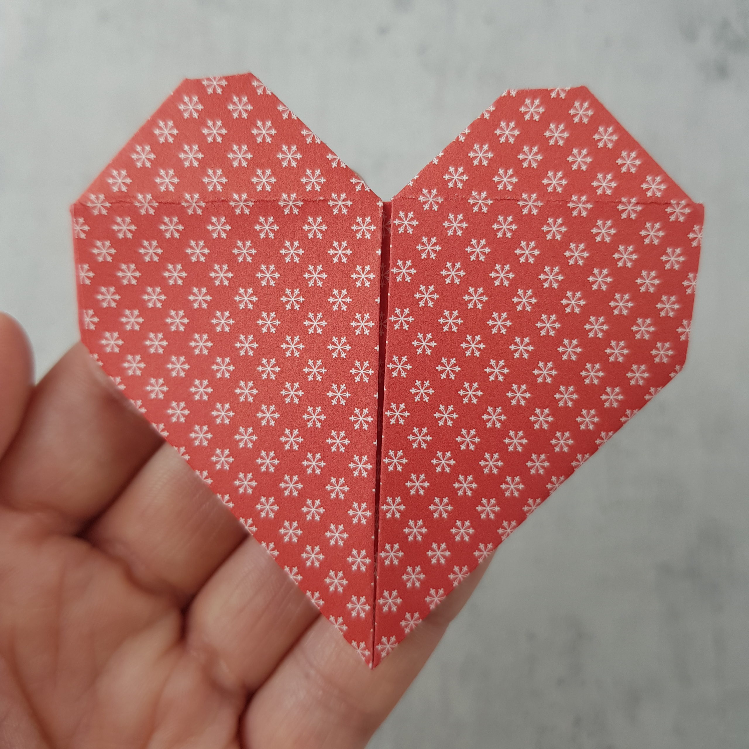 Origami Papier Herz Anleitung für Anfänger