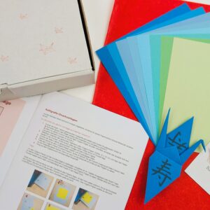 Alle Materialien aus der Bastelbox Kalligrafie Kraniche